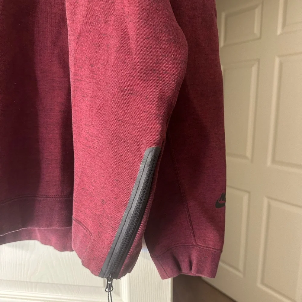 Nike Funnel Neck Sweatshirt